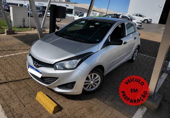 HYUNDAI HB20 1.0 COMFORT 12V FLEX 4P MANUAL HYUNDAI HB20 1.0 COMFORT 12V FLEX 4P MANUAL